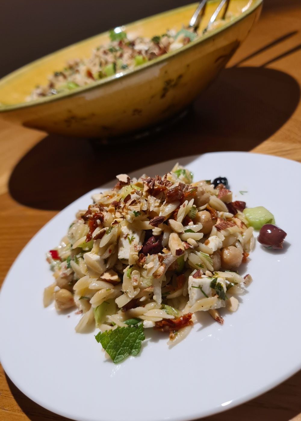 Rezeptbild Risoni Salat mit Feta & Kichererbsen